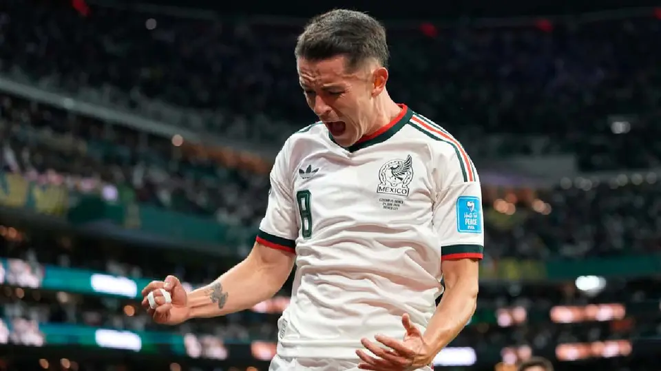 Álvaro Fidalgo tras anotar gol con México | AP
