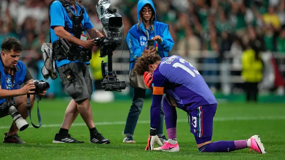 Guillermo Ochoa, portero de México | AP