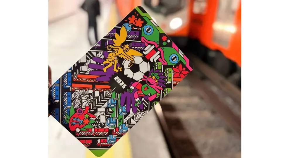 Tarjeta de Movilidad Integrada edición conmemorativa rumbo al Mundial 2026 en CDMX. / X: @kevcuev