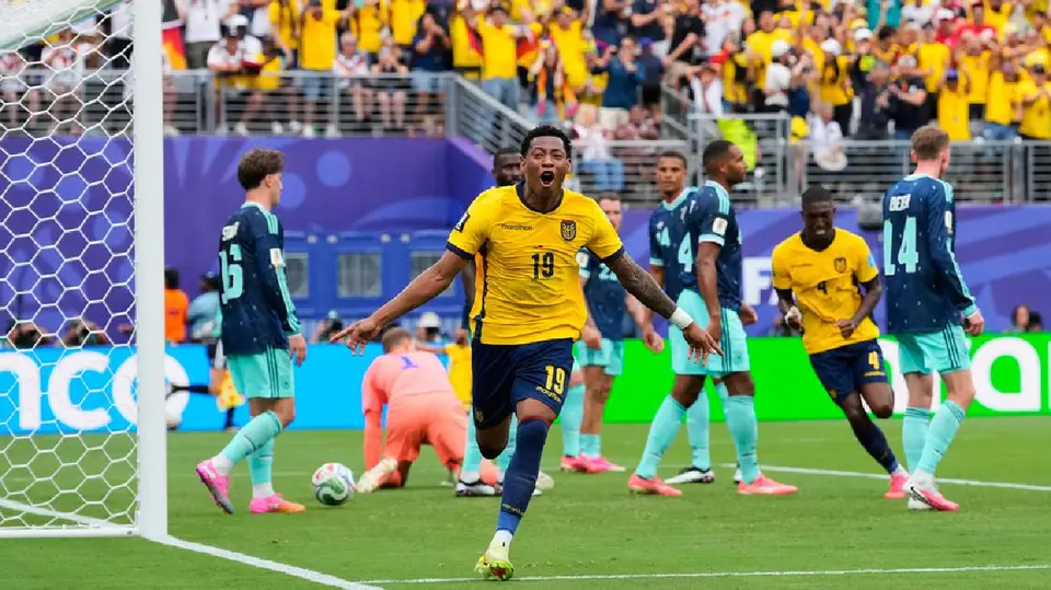Gonzalo Plata tras anotar el gol de la victoria de Ecuador | AP