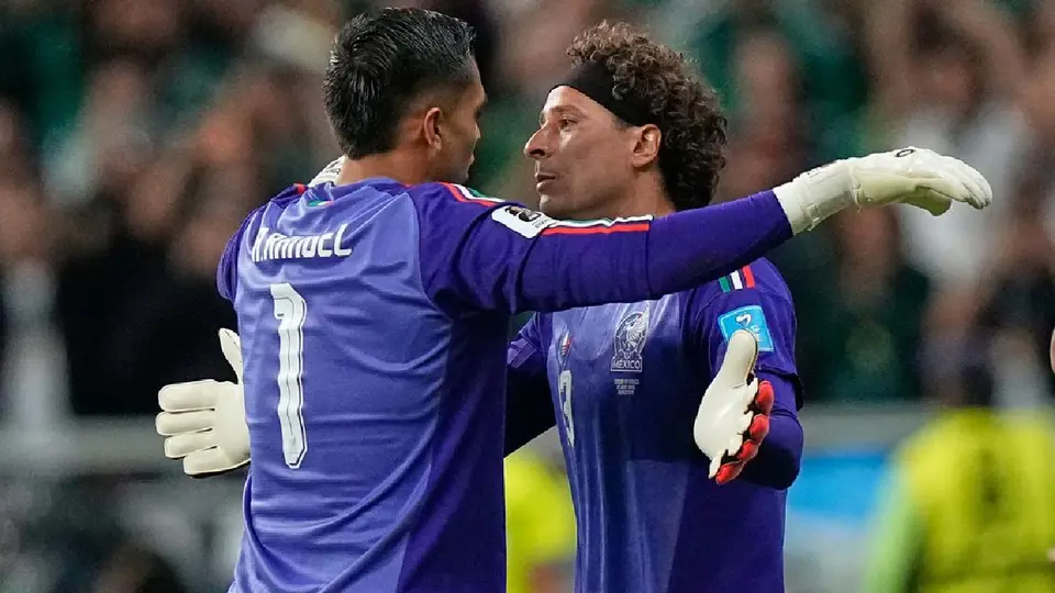 Raúl Rangel y Memo Ochoa en el Mundial 2026 | AP