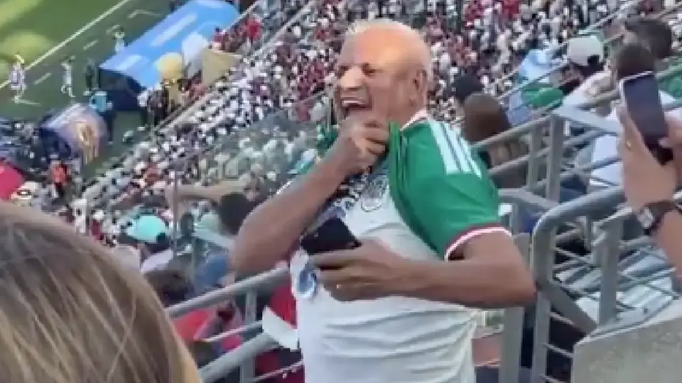 Aficionado mexicano l Captura X