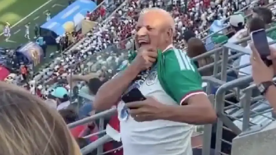 Aficionado mexicano l Captura X