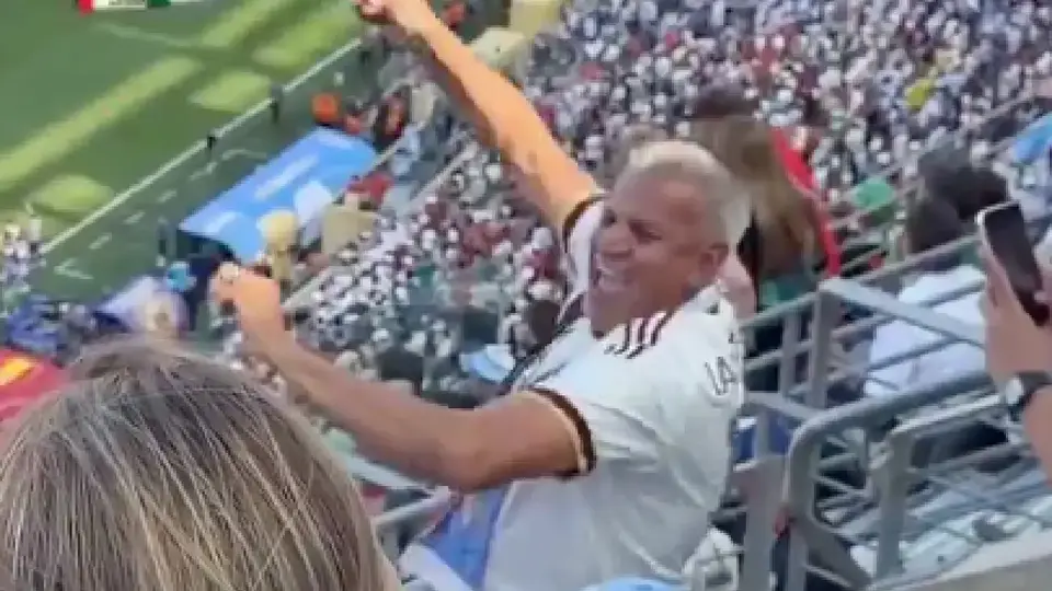 Aficionado mexicano l Captura X