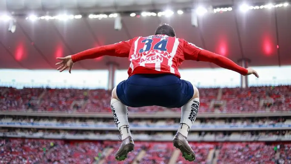 Armando González con Chivas | IMAGO7
