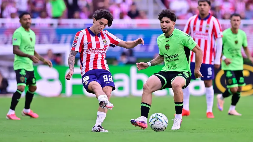Jordan Carrillo como jugador de Chivas | MEXSPORT
