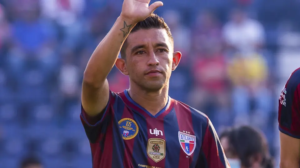 'Hobbit' Bermúdez jura amor eterno al Atlante previo al duelo contra América
