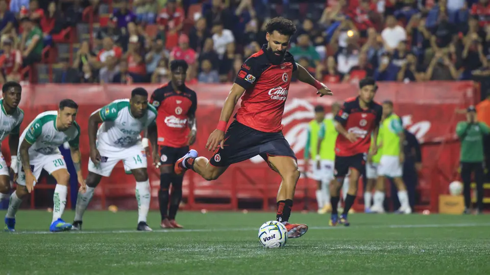 Mourad falla el penal l MEXSPORT