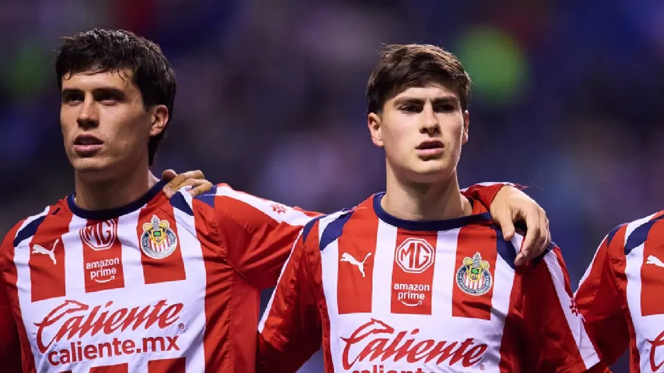 Diego Campillo y Armando González, futbolistas de Chivas | MEXSPORT