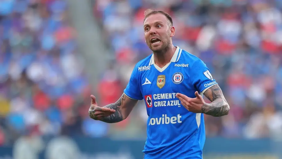 Carlos Rotondi en partido con Cruz Azul | IMAGO 7