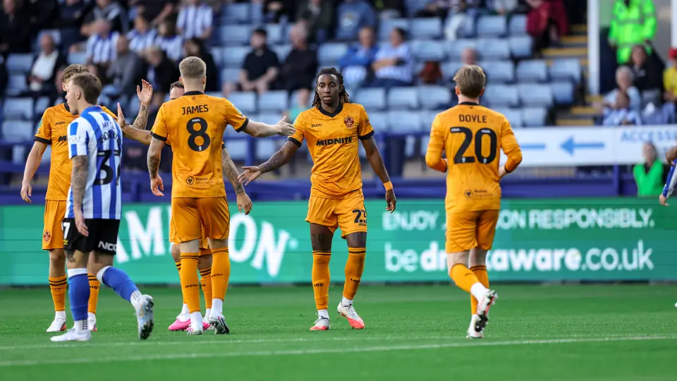 Wolves sin problemas vence al Sheffield Wednesday en la Carabao Cup; Raúl Jiménez entró de cambio