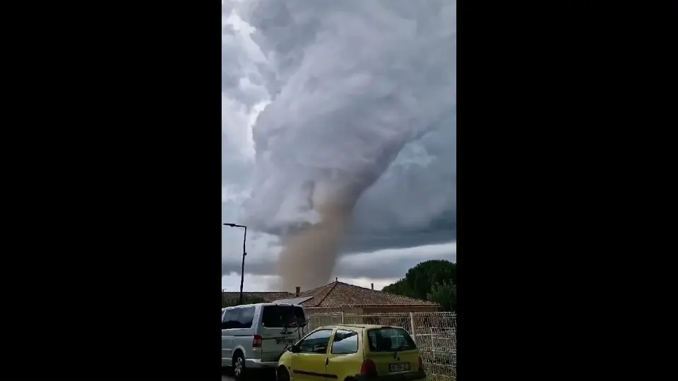Una jornada de tormentas severas en Francia terminó convirtiéndose en una emergencia para los habitantes de Pomas / Especial