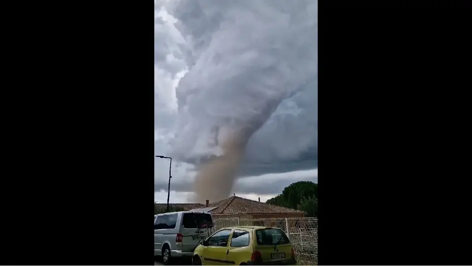 Una jornada de tormentas severas en Francia terminó convirtiéndose en una emergencia para los habitantes de Pomas / Especial
