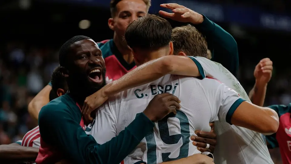 Jugadores de Real Madrid en festejo | AP