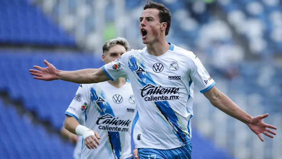 ¡Esteban Lozano cambia de equipo! Es nuevo refuerzo de Santos Laguna