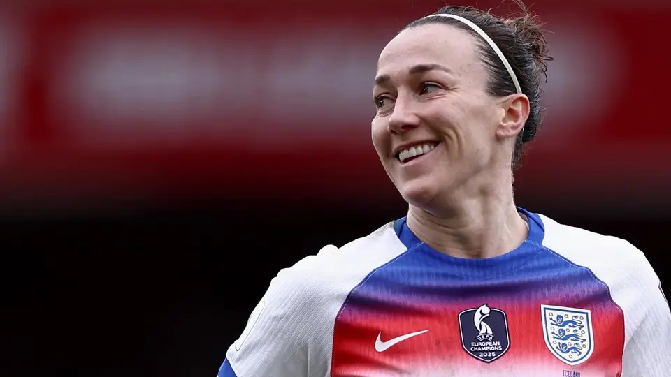 Lucy Bronze con la selección de Inglaterra | IG: @lucybronze