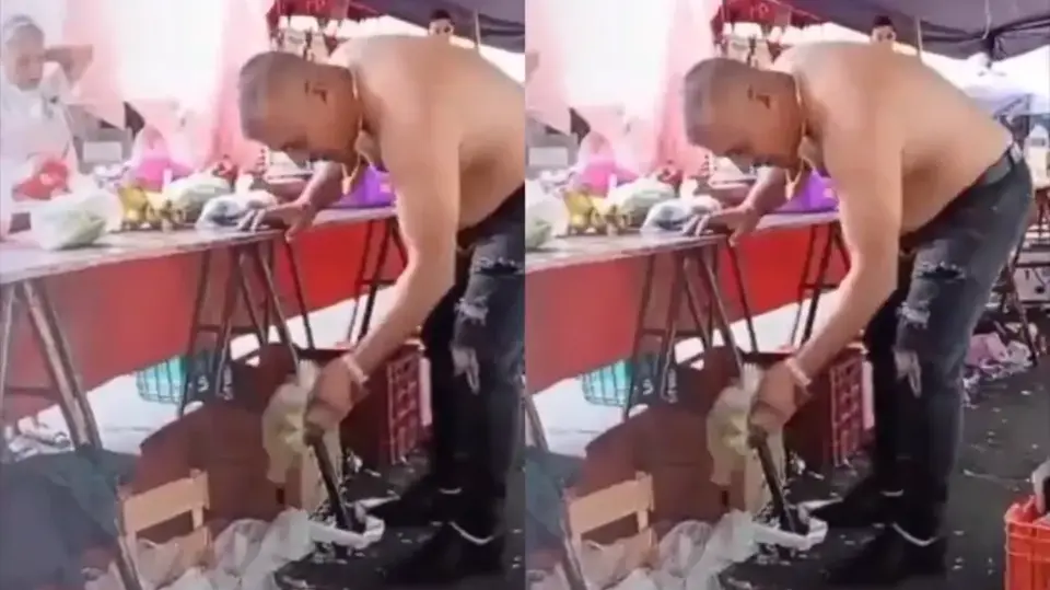 El vendedor fue captado mientras supuestamente pesaba mercancía debajo de su puesto. / RS