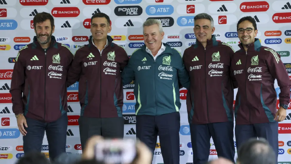Cuerpo técnico de Javier Aguirre en su tercera etapa en el Tricolor, junto a Rafael Márquez y Pol Lorente | MEXSPORT