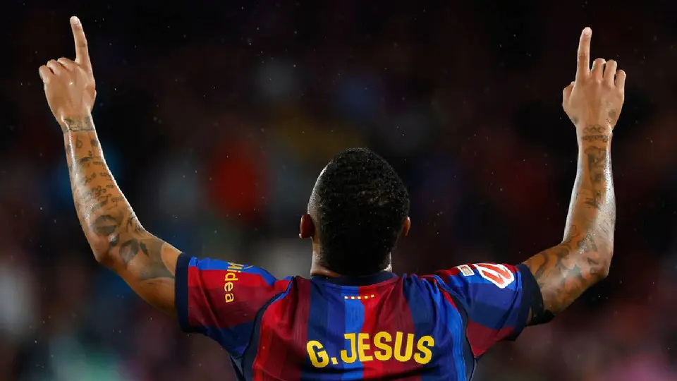 Gabriel Jesus celebrando anotación con le Barcelona | AP