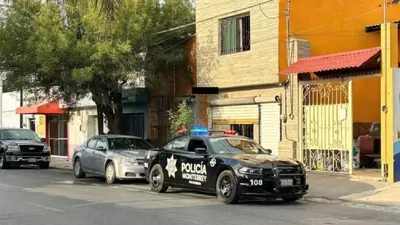 Joven es detenida tras atacar con un cuchillo a su pareja en Monterrey