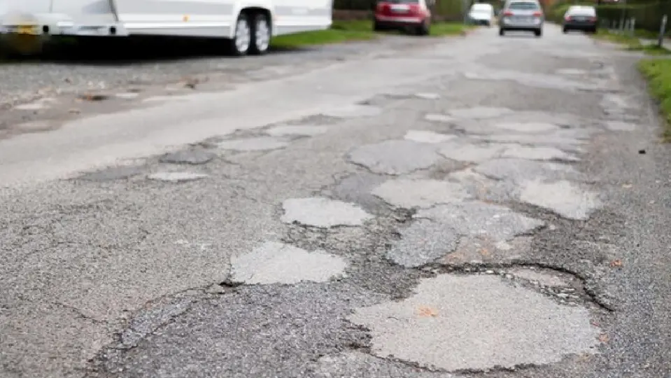 Los baches en la CDMX son capaces de convertirse en un verdadero dolor de cabeza para automovilistas / Magnific