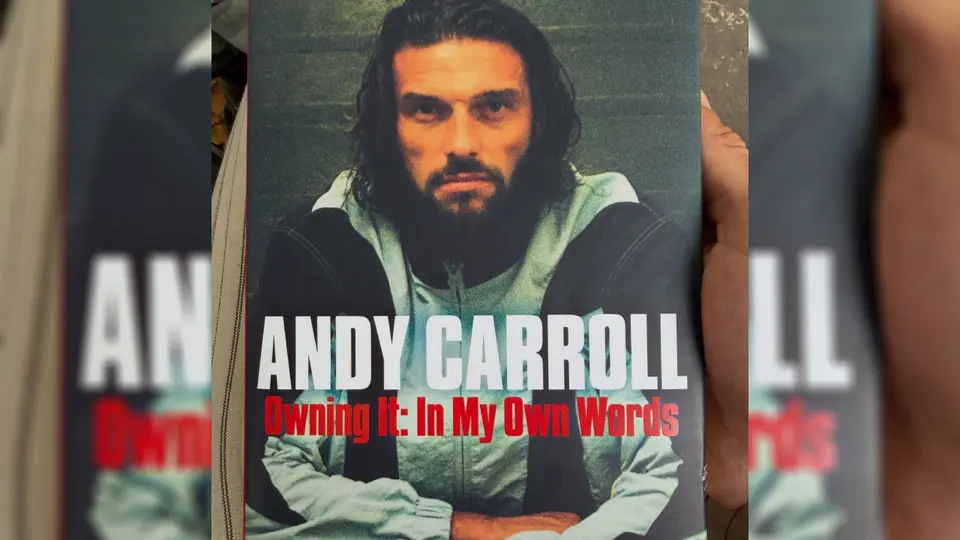 Así es la autobiografía de Andy Carroll | INSTAGRAM: @andytcarroll
