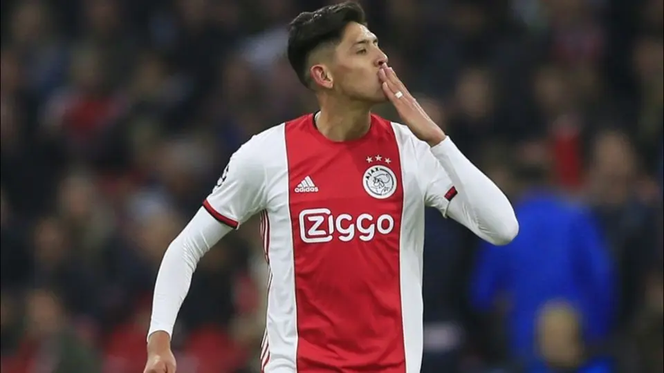 Erik ten Hang alabó a Edson Álvarez: 'Ha mejorado y nosotros hemos mejorado gracias a él'