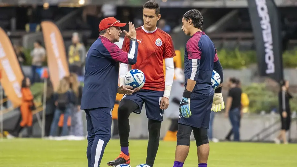 Chivas: Vucetich afirmó que podría haber rotación entre Toño Rodríguez y Gudiño