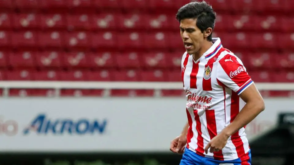 Chivas: ¿Quién acompañará a JJ Macías en el ataque vs León?