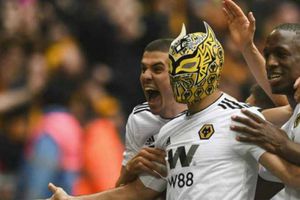 Raúl Jiménez: Afición del Wolverhampton eligió diseño de la pancarta de apoyo al mexicano
