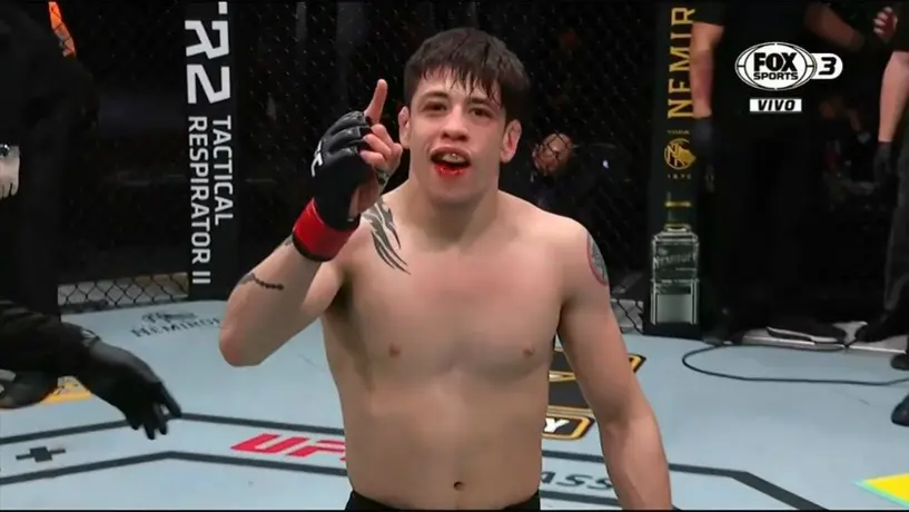 Brandon Moreno tras derrotar a Royval en UFC 255: 'Estoy listo para un título'