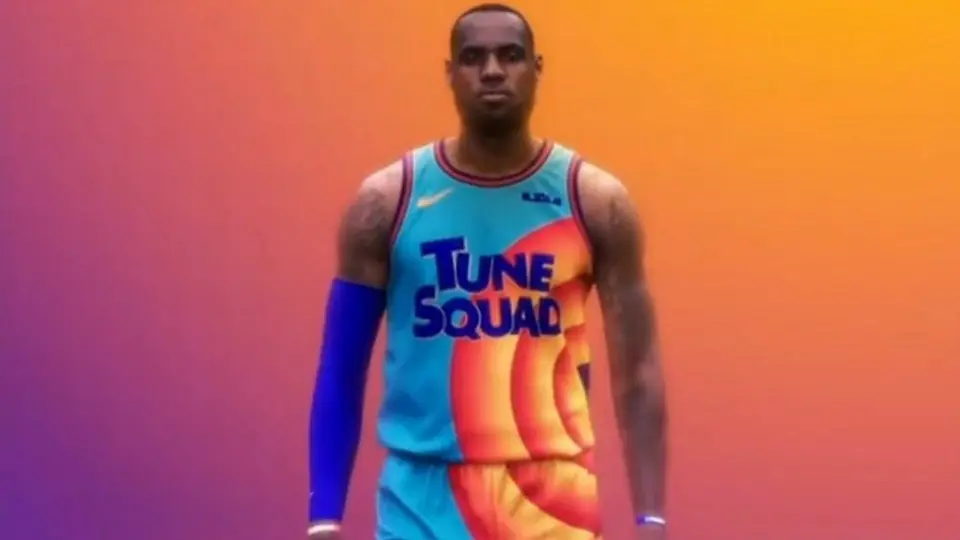 Video: LeBron James posó con el nuevo jersey de 'Space Jam: Una Nueva Era'