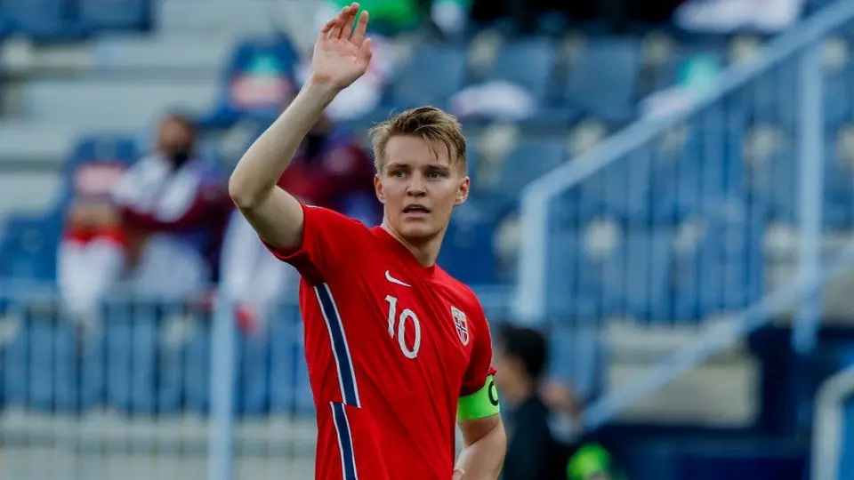 Paul Merson a Mikel Arteta: 'Si Arsenal no fichará a Odegaard, no debería alinearlo'