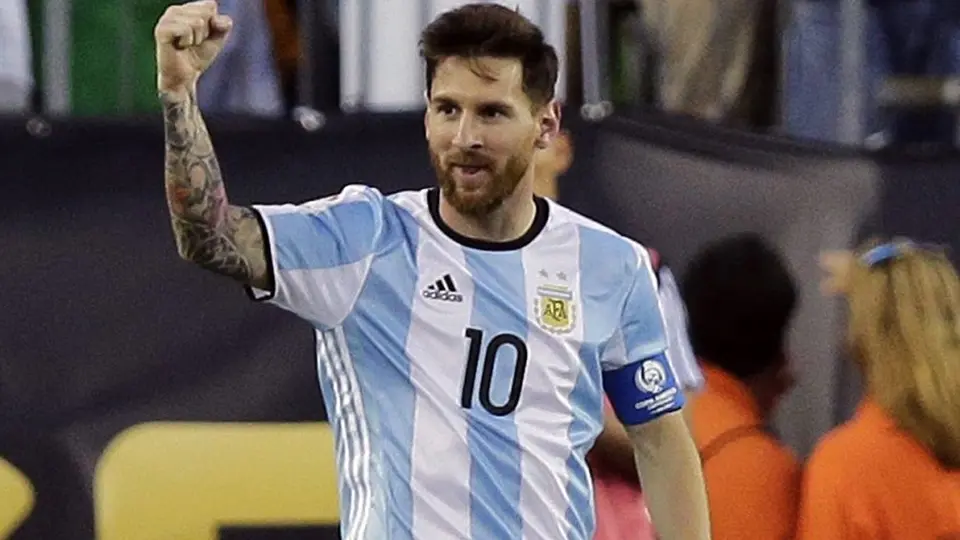 Lisandro Martínez: 'Messi es un líder nato con Argentina'