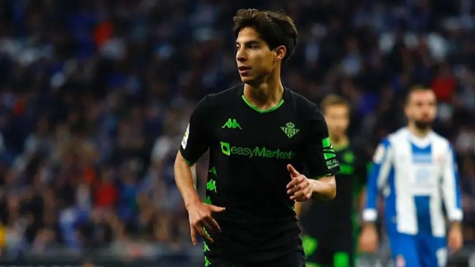 Diego Lainez: Pellegrini le habría prometido más minutos con Betis al mexicano