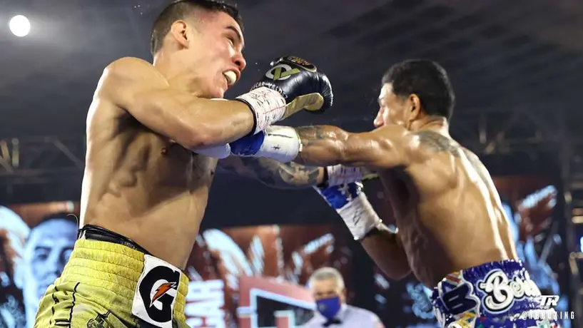Video: Óscar Valdez propina impresionante KO al Alacrán Berchelt