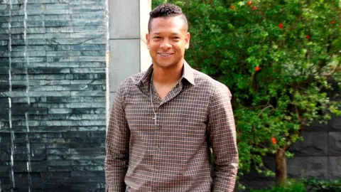 Video: Fredy Guarín, detenido por la policía colombiana por una pelea con sus padres