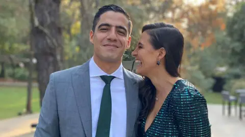 Andrés Vaca y Gina Holguín anunciaron su compromiso de matrimonio