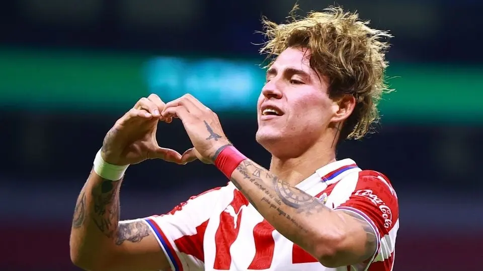 Chivas: Chicote Calderón lamentó perderse el primer ultrasonido de su hijo