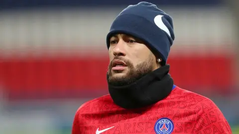 Neymar ironizó sobre la organización de una fiesta para recibir el 2021