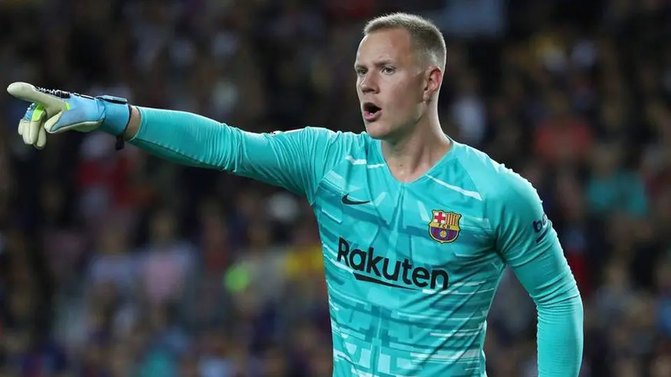 Barcelona: Ter Stegen, baja dos meses y medio tras operación en la rodilla
