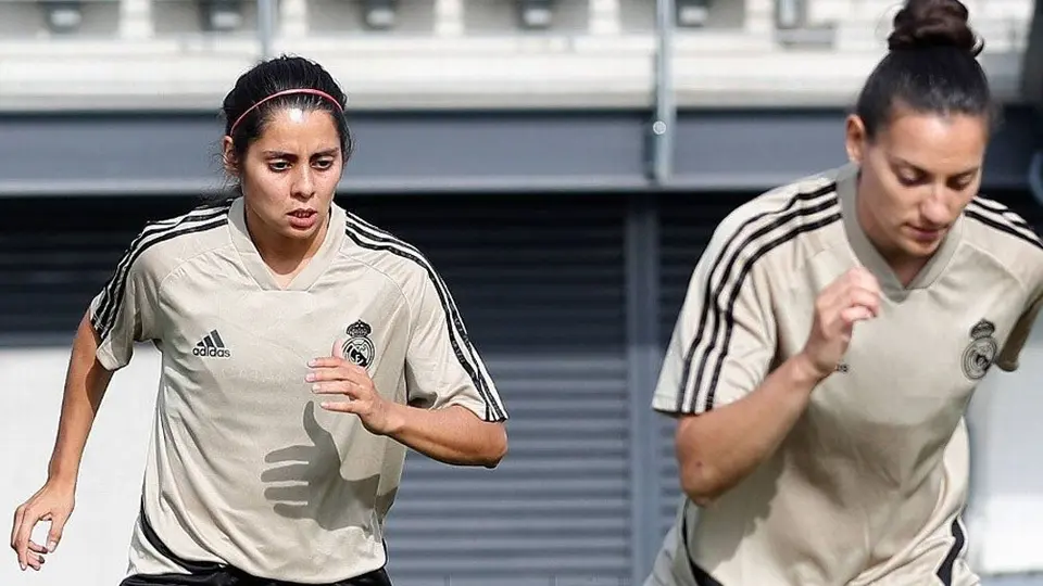 Real Madrid vs Barcelona: Kenti Robles debutaría con las Merengues en Clásico Español