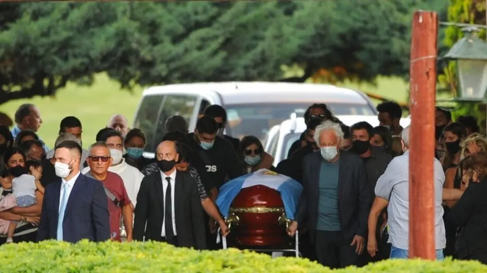 Maradona: Empleado de la funeraria habría tomado videos y más 20 de fotos al cuerpo de Diego