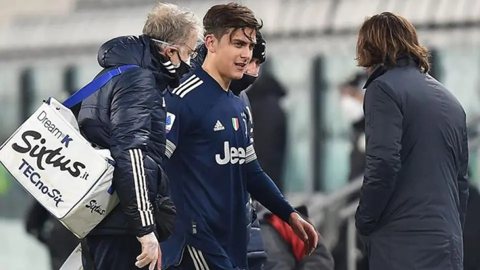 Juventus: Paulo Dybala sigue con molestias en la rodilla y es baja vs Spezia