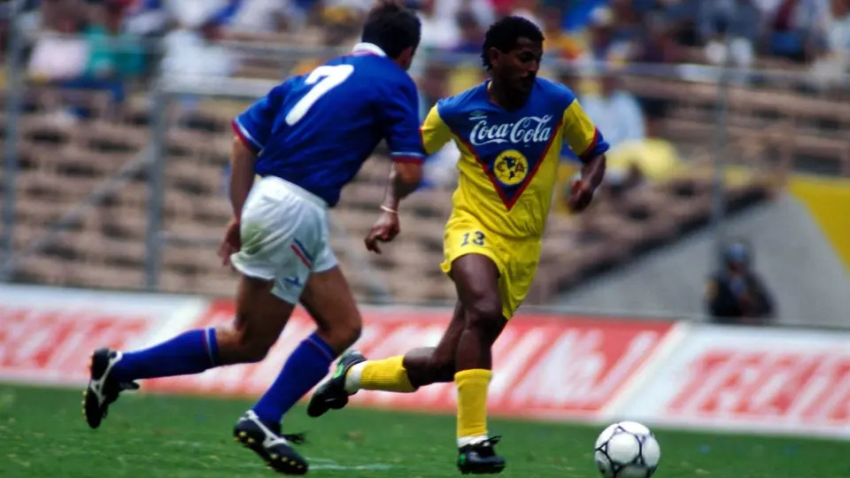 Negro Santos, tras su ingreso al Salón de la Fama: 'No he visto otro jugador como yo en México'