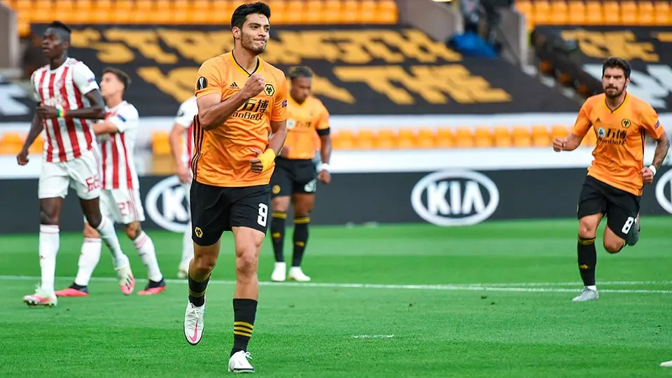 Raúl Jiménez: Con gol en Europa League, superó temporada de Chicharito Hernández