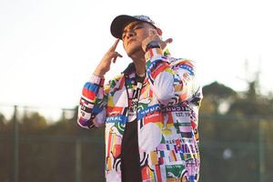 Aczino presume todo su 'flow mexa' y se sumerge en los orígenes del movimiento urbano