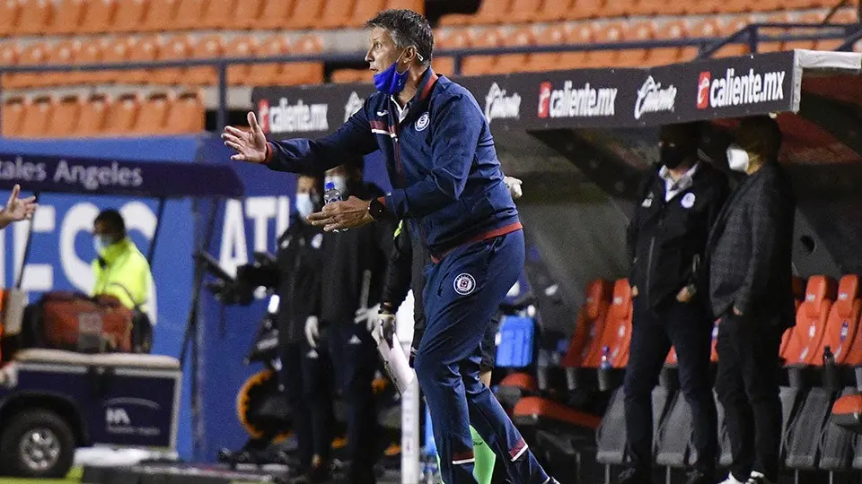 Siboldi: 'El banquillo de Cruz Azul es muy caliente, pero yo estoy listo'