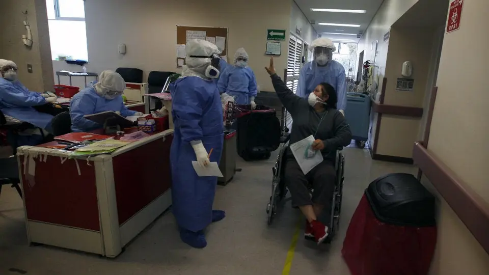Covid-19: CDMX superó pico máximo de hospitalizaciones; Edomex al 100% de su capacidad