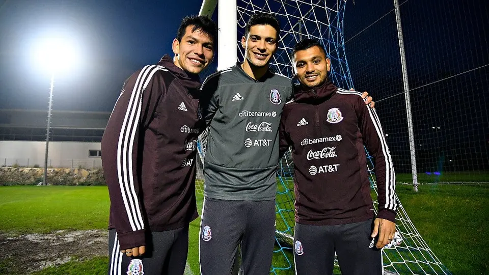 Chucky Lozano sobre tridente con Jiménez y Tecatito: 'Va por buen camino'